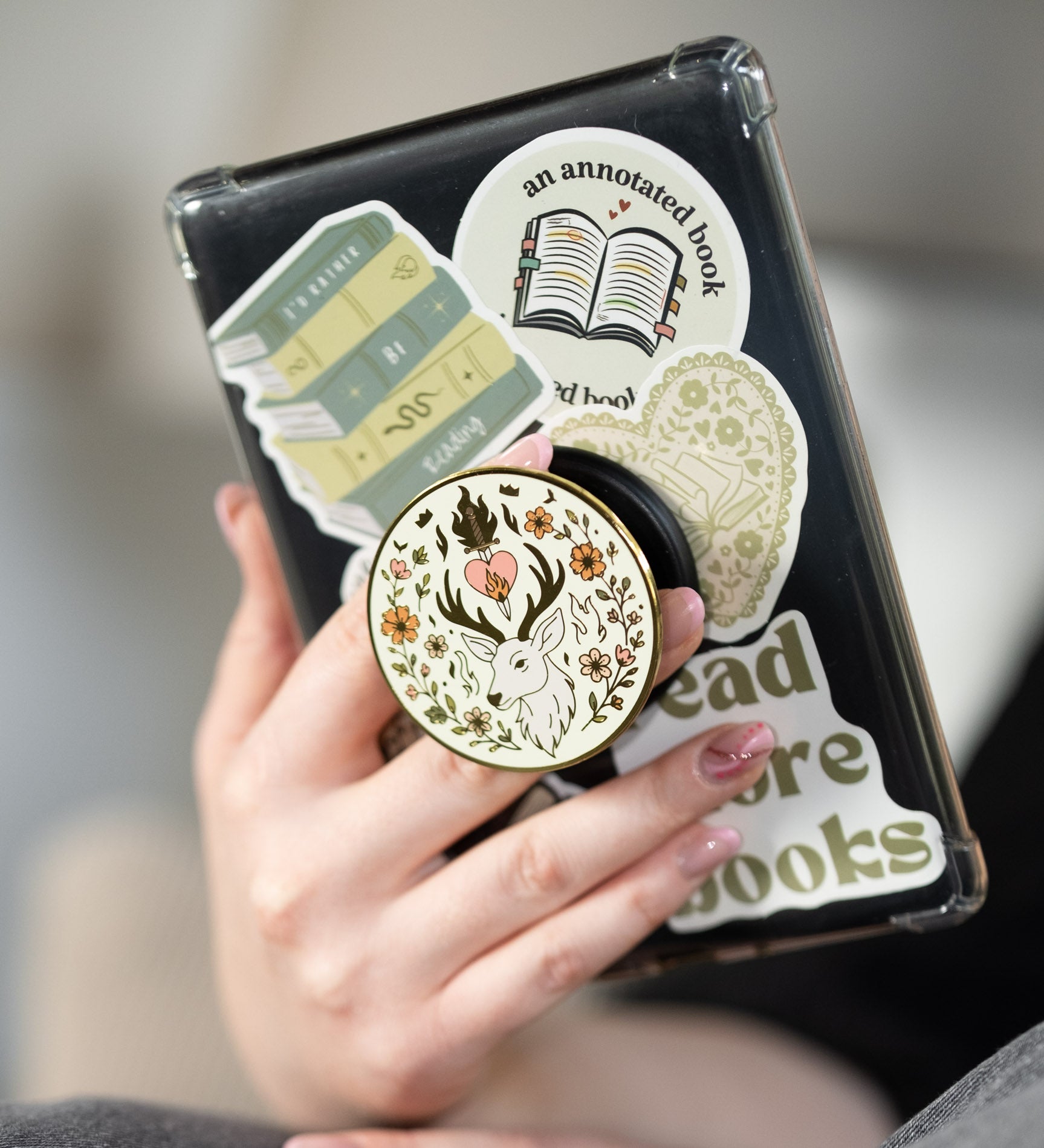 "Fantasy Stag – Spring Edition" Kindle Grip